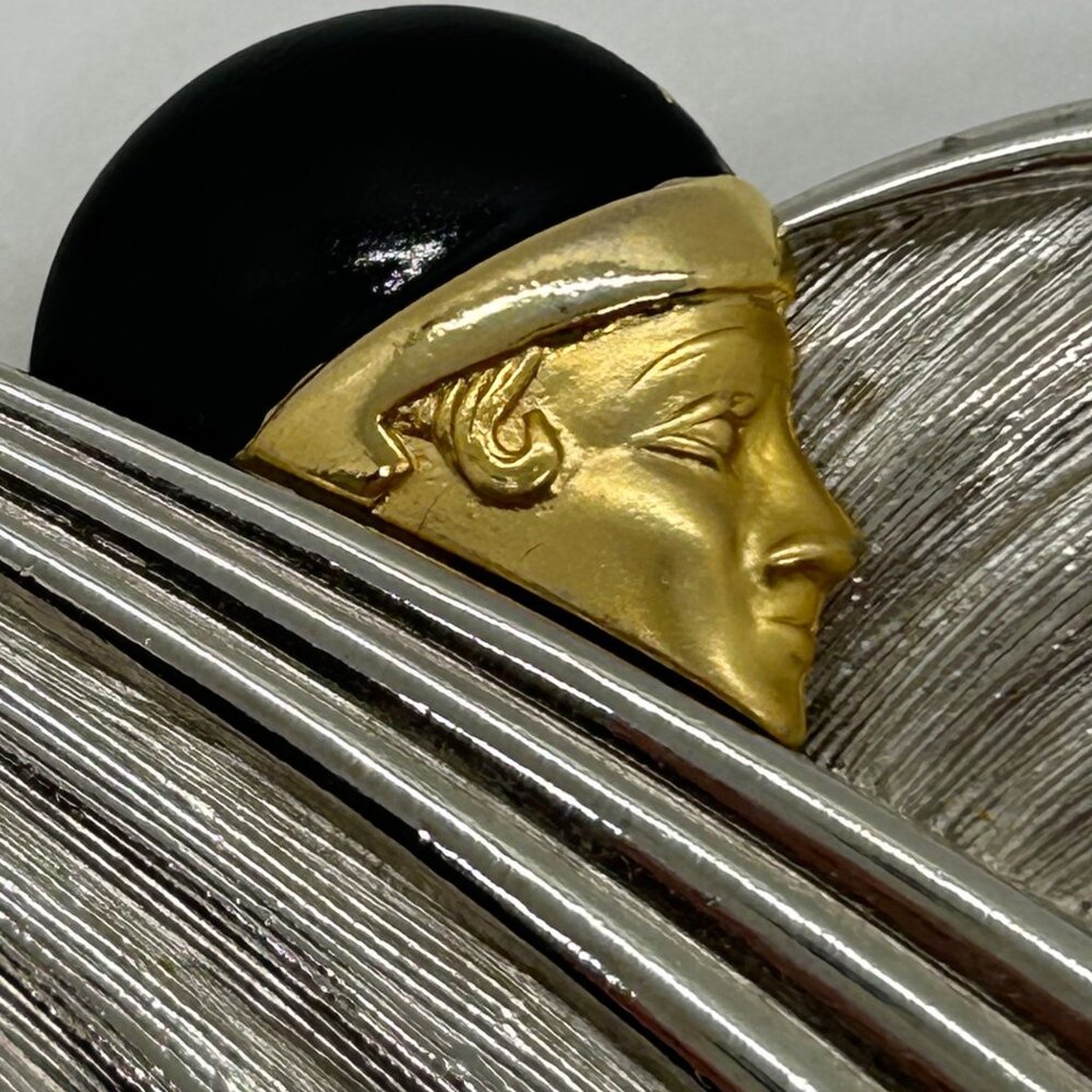 Vintage Art Deco-Inspired Flapper Brooch Silver-Toned Texture Gold-tone Profile - Picture 3 of 16